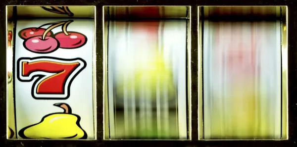 Fortune Mouse gameplay interface showing multiplier counter and crash point